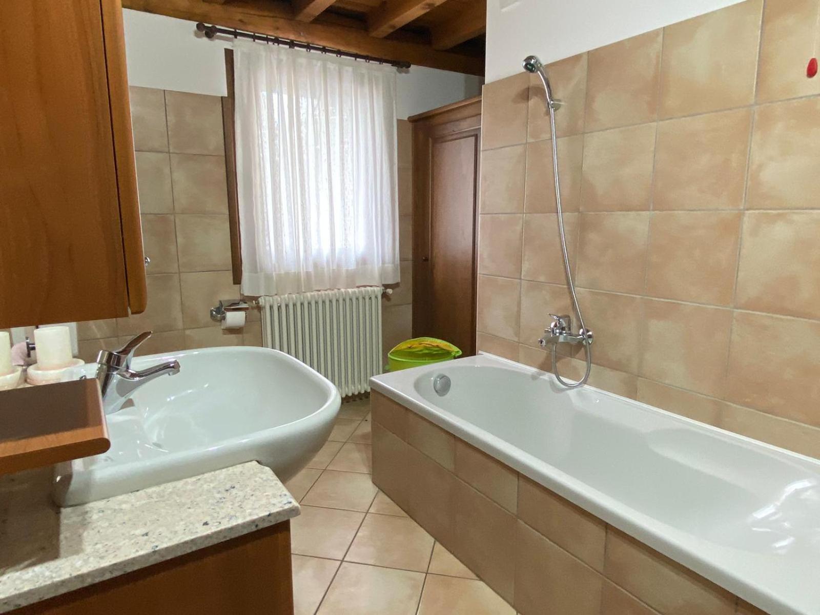 The Happy Rooster - Villa With Big Garden Pianello Del Lario Bagian luar foto
