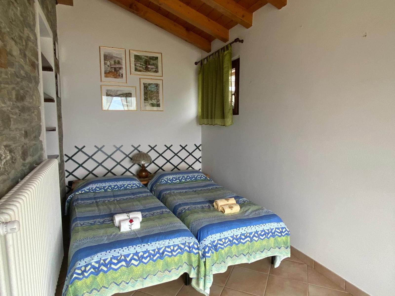 The Happy Rooster - Villa With Big Garden Pianello Del Lario Bagian luar foto